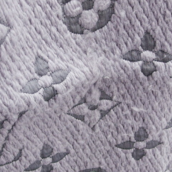 LOUIS VUITTON Gray Monogram Scarf - Picture 8 of 11